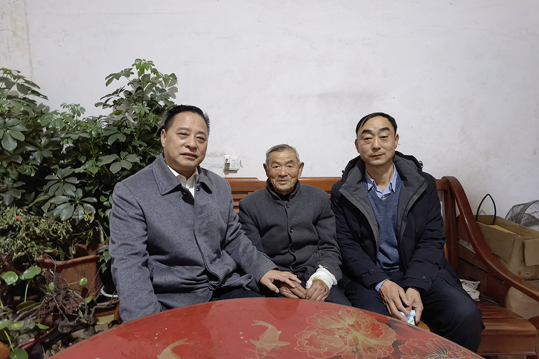 ����ְ���ޱ��� (2).jpg