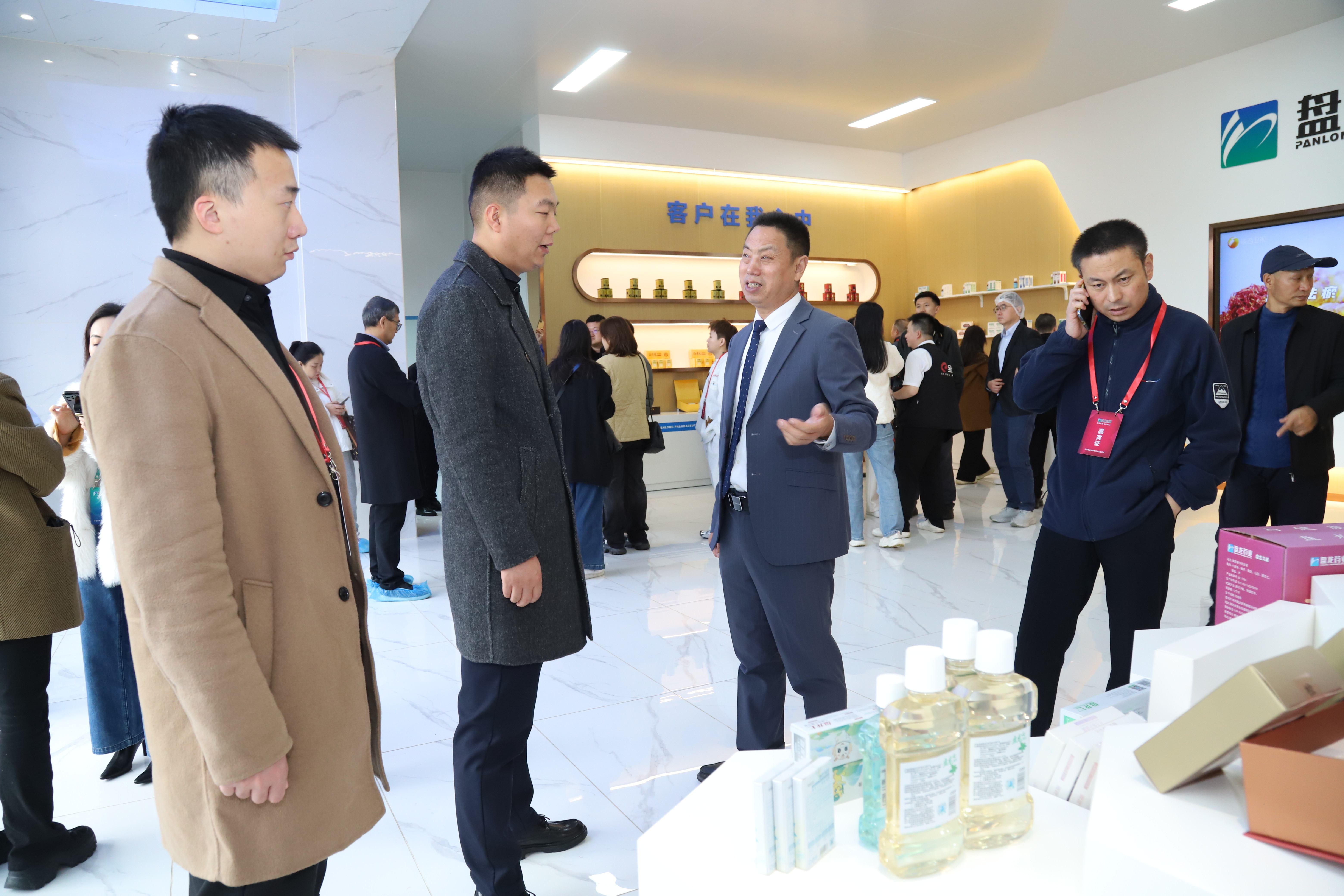 1764232493.jpg 12.jpg